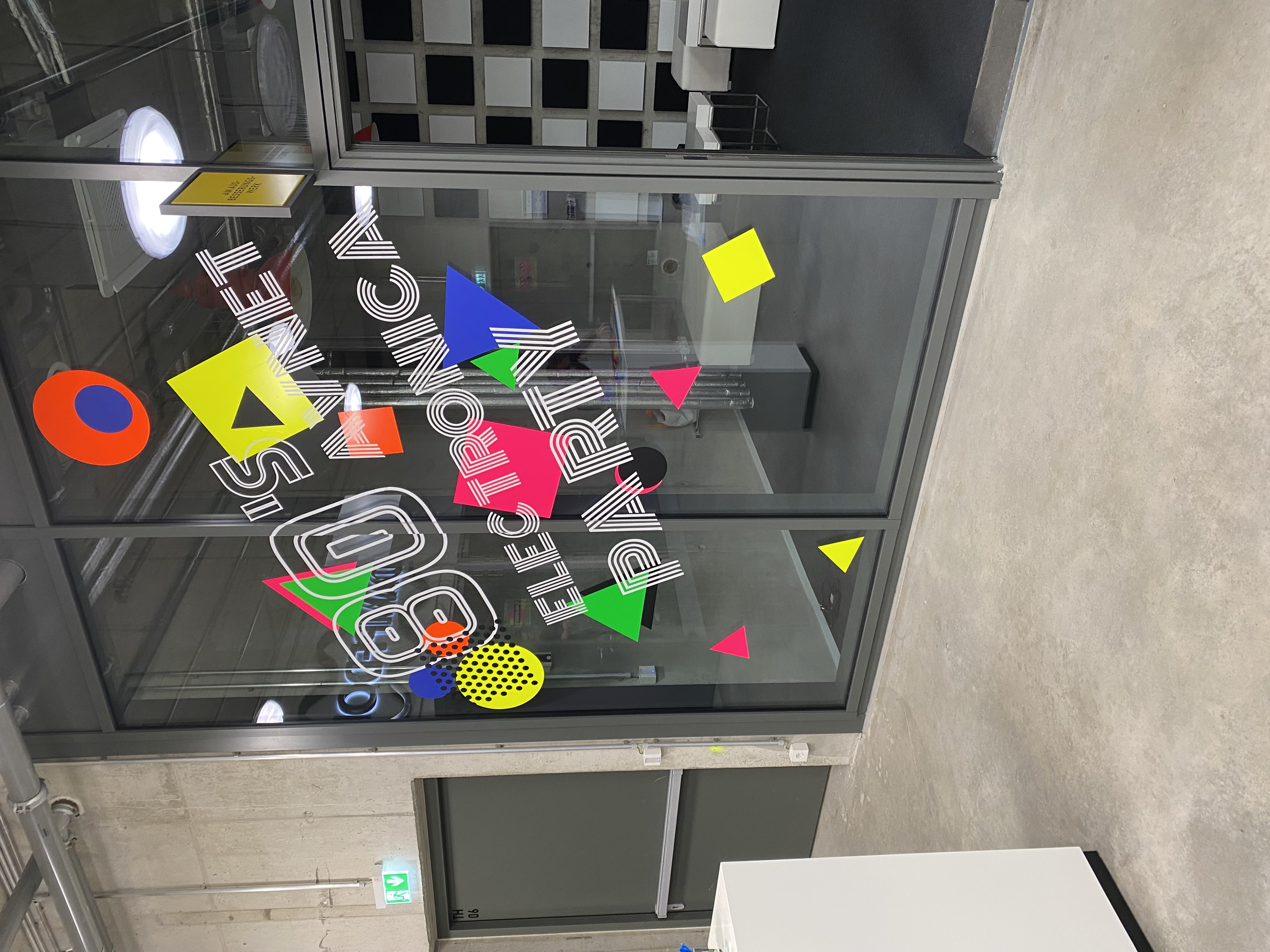 Trade fair party (1,600 guests) - 