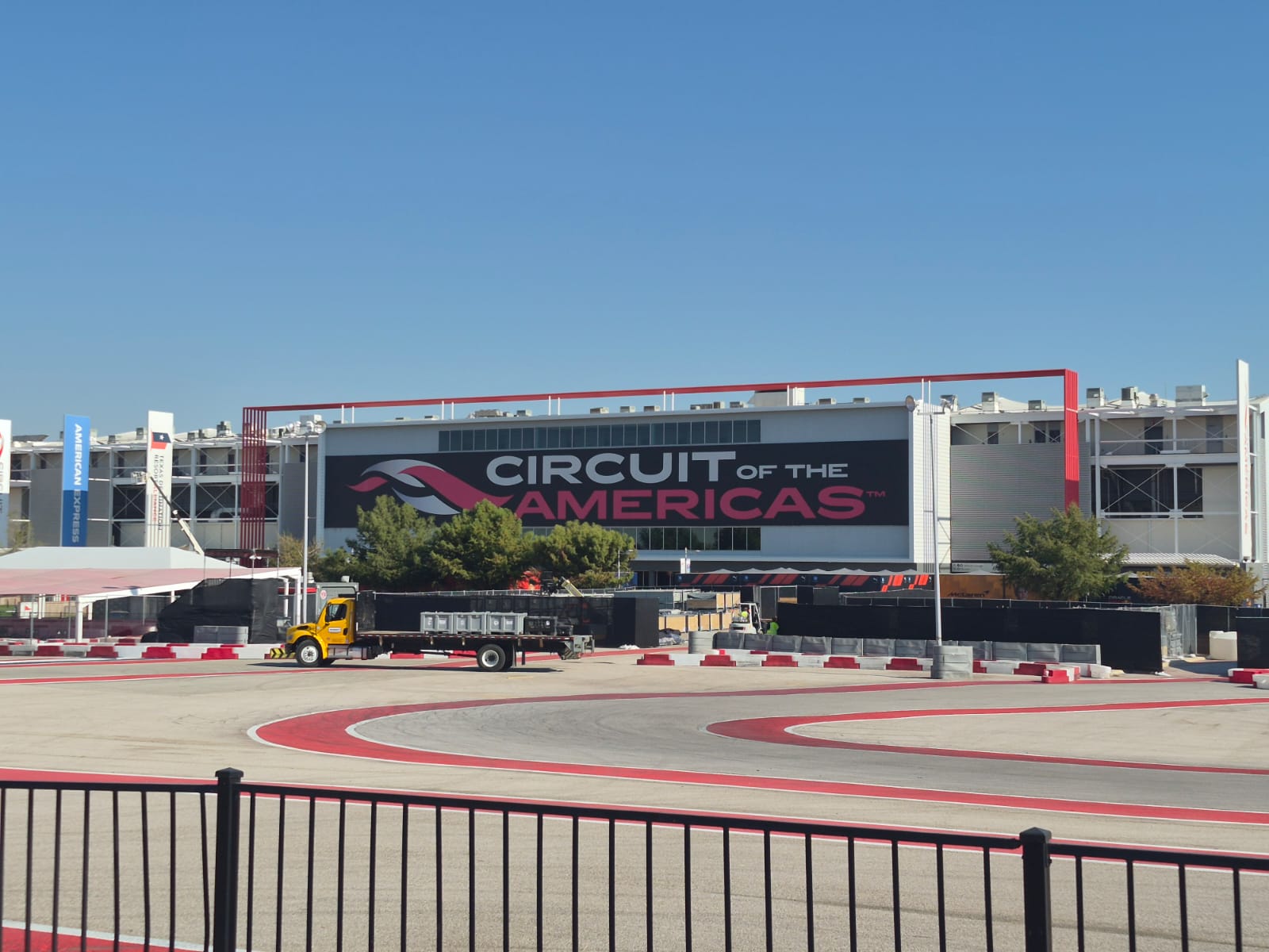 VIP logistics | F1 Austin GP - Leon
